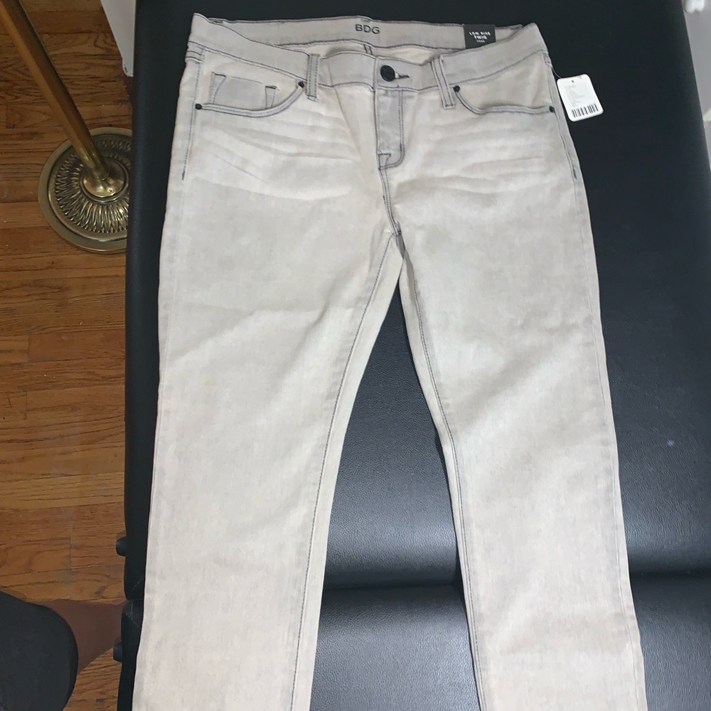 Cropped -mid-rise straight leg jeans